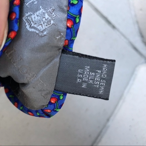 ROBERT Talbott Cherry Print 100% Silk Necktie - Picture 7 of 7